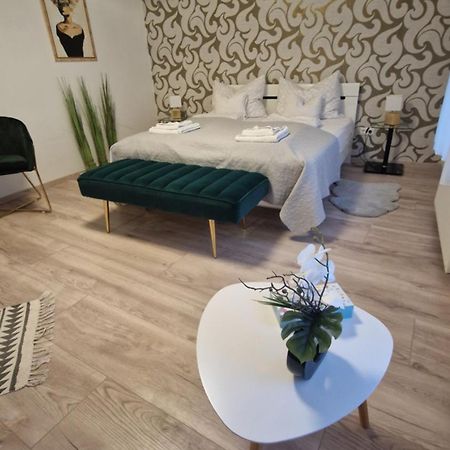 Anida Holiday Home Sopron Luaran gambar