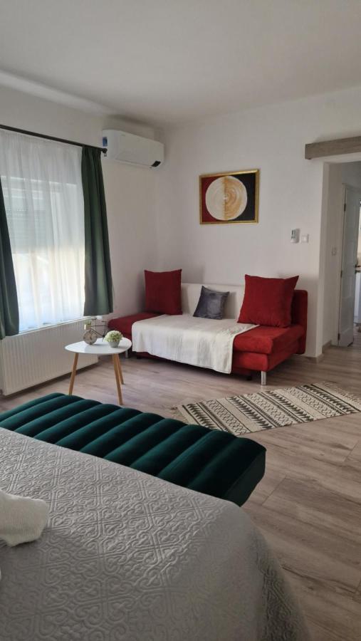 Anida Holiday Home Sopron Luaran gambar