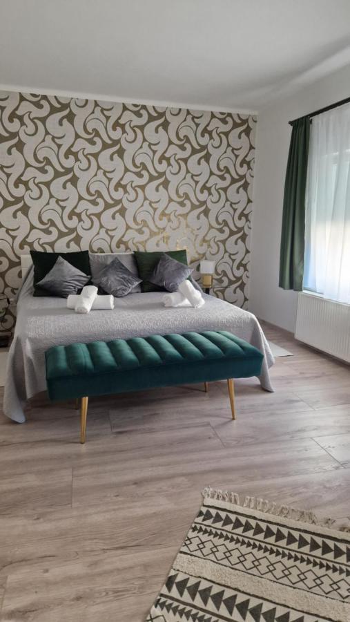 Anida Holiday Home Sopron Luaran gambar