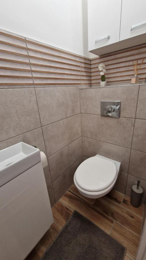 Anida Holiday Home Sopron Luaran gambar